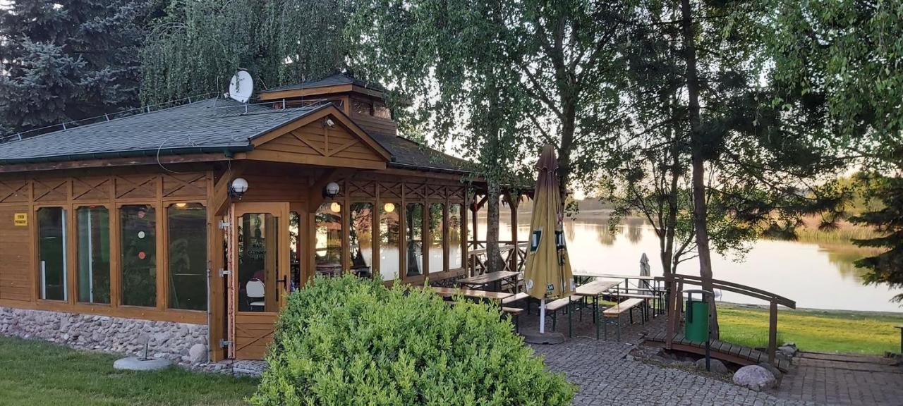Ab Domki Caloroczne Nad Jeziorem Стеншев Екстериор снимка