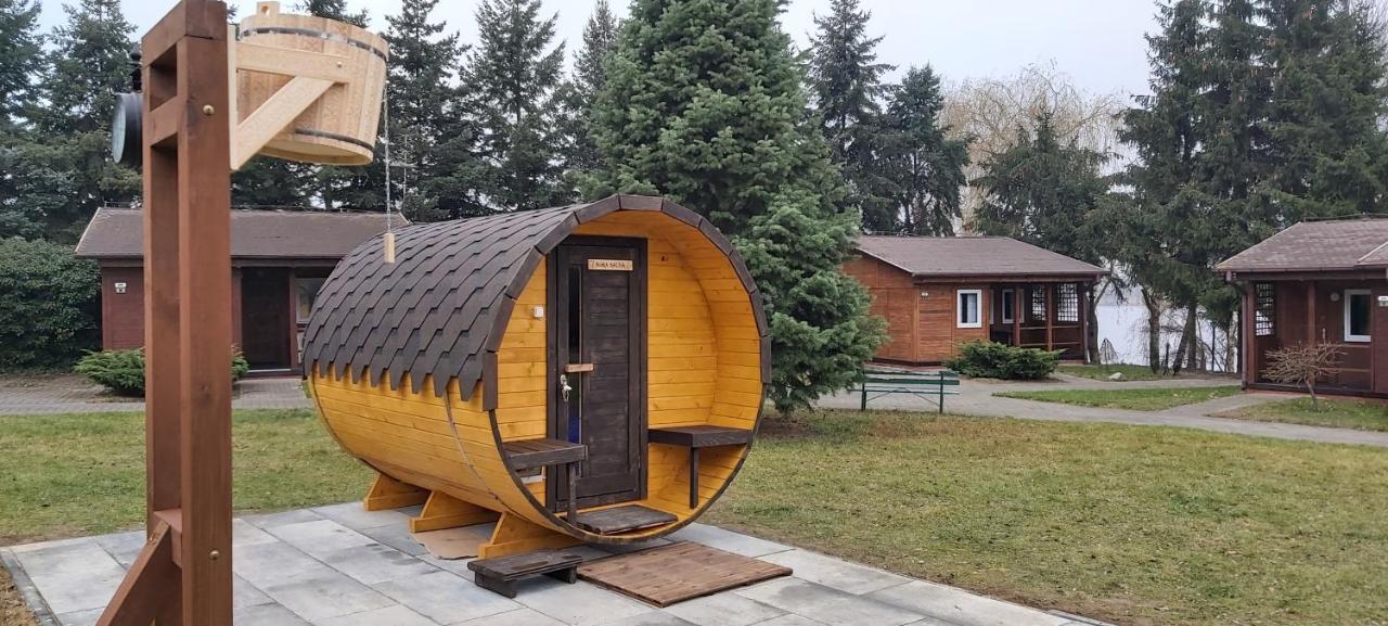 Ab Domki Caloroczne Nad Jeziorem Стеншев Екстериор снимка