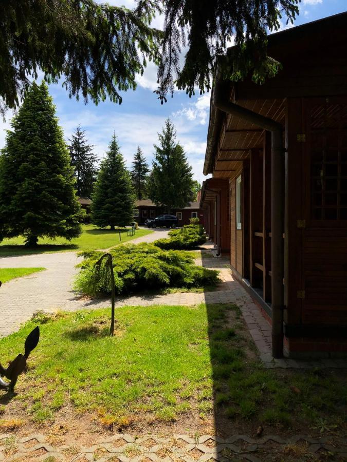 Ab Domki Caloroczne Nad Jeziorem Стеншев Екстериор снимка